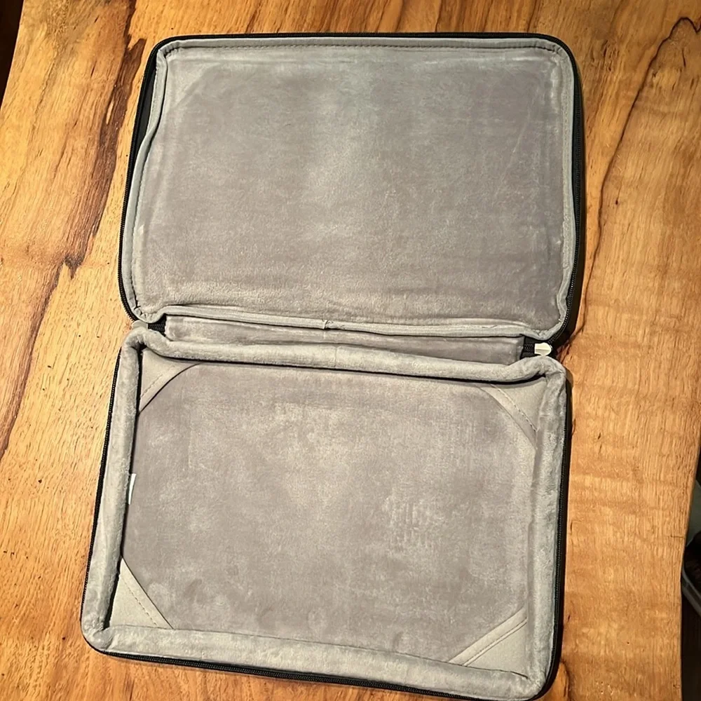 *NEW* Mosiso Laptop case 13”